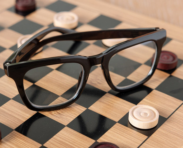 Frame and extras lifestyle image representing the selected color, coffee
